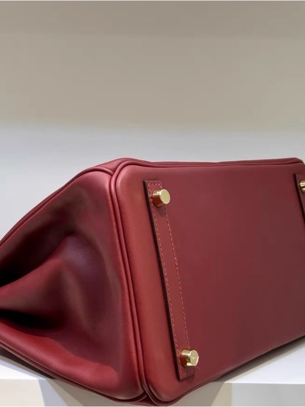 Hermes Burgundy Birkin 30 Y series 2020 rogue vif Jonathan leather gold hardware - Picture 7 of 16